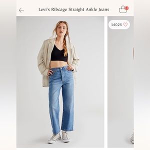 Levi’s Ribcage Straight Jean